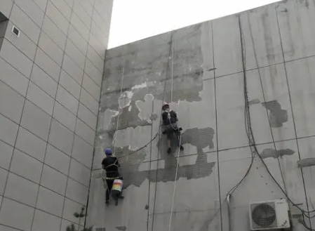 崇左市楼顶漏水维修公司分享下崇左市外墙防水的注意事项
